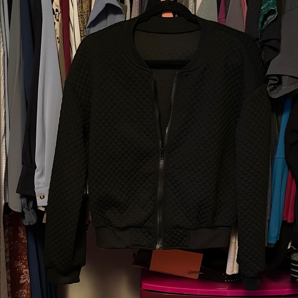 SHEIN Black Quilted Bomber Jacket